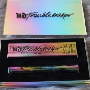 Urban Decay Troublemaker Mascara